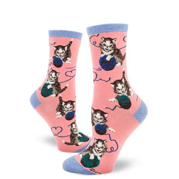 Women's Peach Cat String Crew Socks